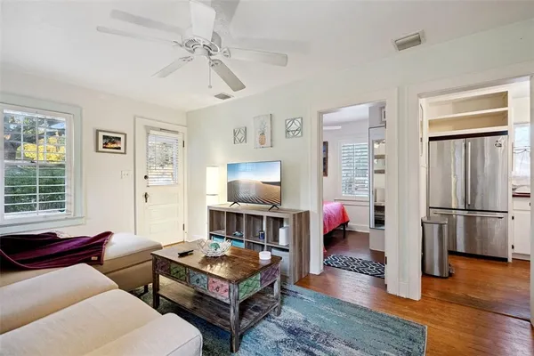 $325,000 | 250 Orange Place, Maitland, FL 32751