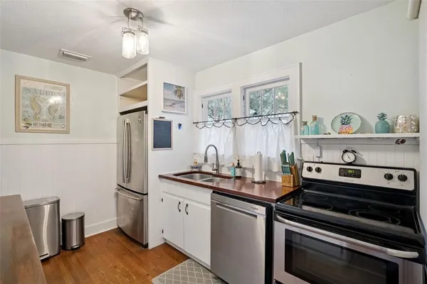 $325,000 | 250 Orange Place, Maitland, FL 32751