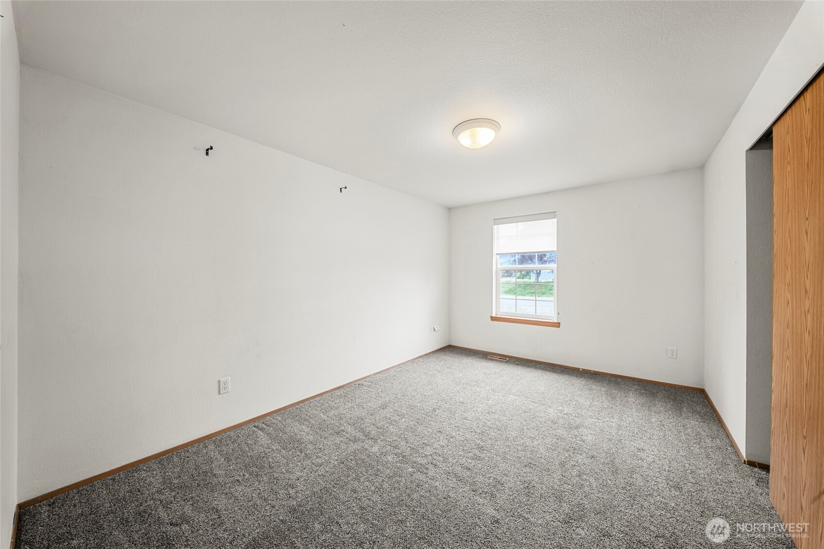 5931 184th Lane Southwest Rochester, WA 98579 - Photo 18 of 36