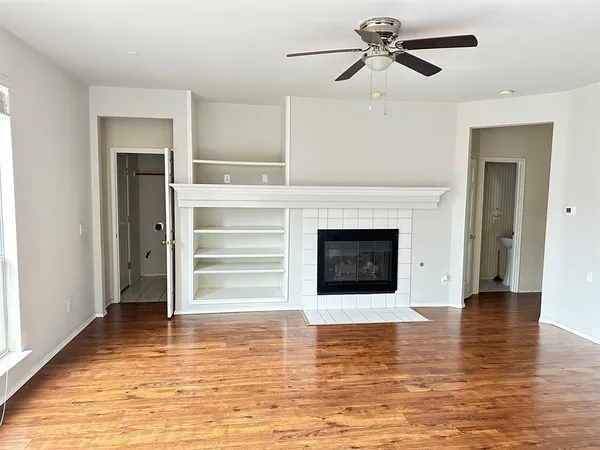 a view of a livingroom with a fireplace