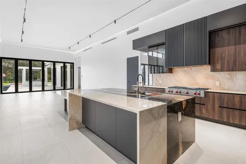 $4,995,000 | 6676 Northwest 66th Way, Parkland, FL 33067