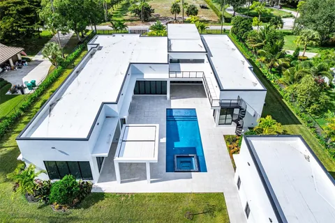 $4,995,000 | 6676 Northwest 66th Way, Parkland, FL 33067