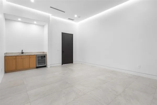 $4,995,000 | 6676 Northwest 66th Way, Parkland, FL 33067
