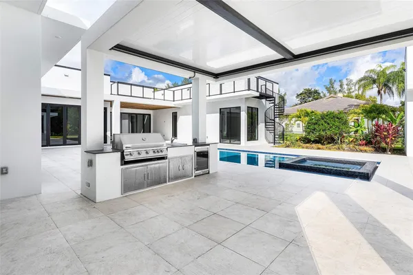 $4,995,000 | 6676 Northwest 66th Way, Parkland, FL 33067