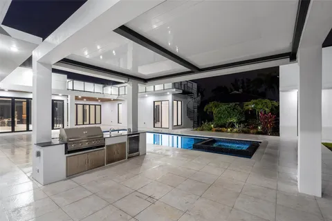 $4,995,000 | 6676 Northwest 66th Way, Parkland, FL 33067