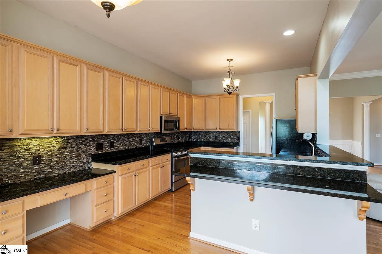 229 Ridge Bay Court Greenville, SC 29611 - Photo 8 of 28 Gallery Image 8