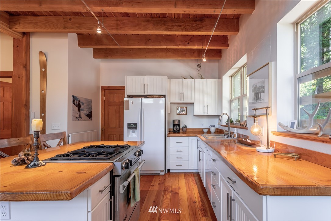 34199 Stevens Road Leavenworth, WA 98826 - Photo 6 of 28 Gallery Image 6