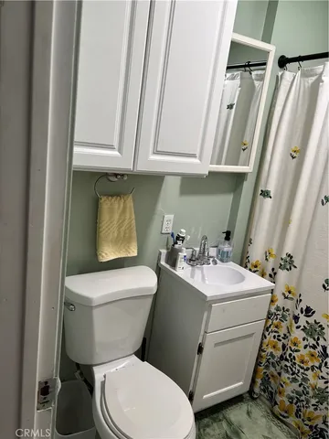 $1,000 | 420 East Home Street, Long Beach, CA 90805