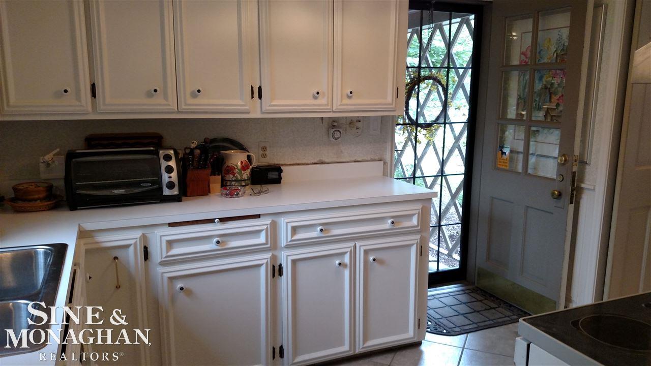 1025 Bishop Road Grosse Pointe Park, MI 48230 - Photo 5 of 22