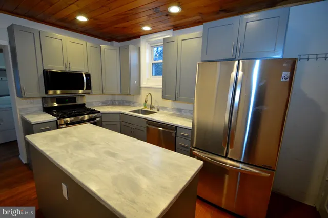 $285,000 | 101 West Union Street, Burlington, NJ 08016