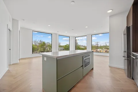 $819,000 | 2209 South 1st Street, Unit 310, Austin, TX 78704
