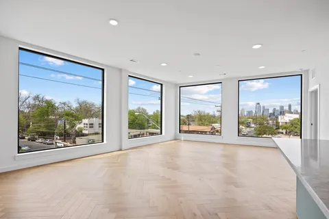 $819,000 | 2209 South 1st Street, Unit 310, Austin, TX 78704