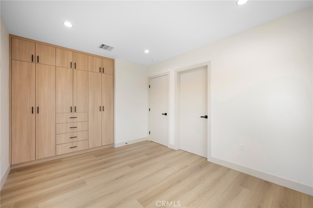 918 University Burbank, CA 91504 - Photo 21 of 30