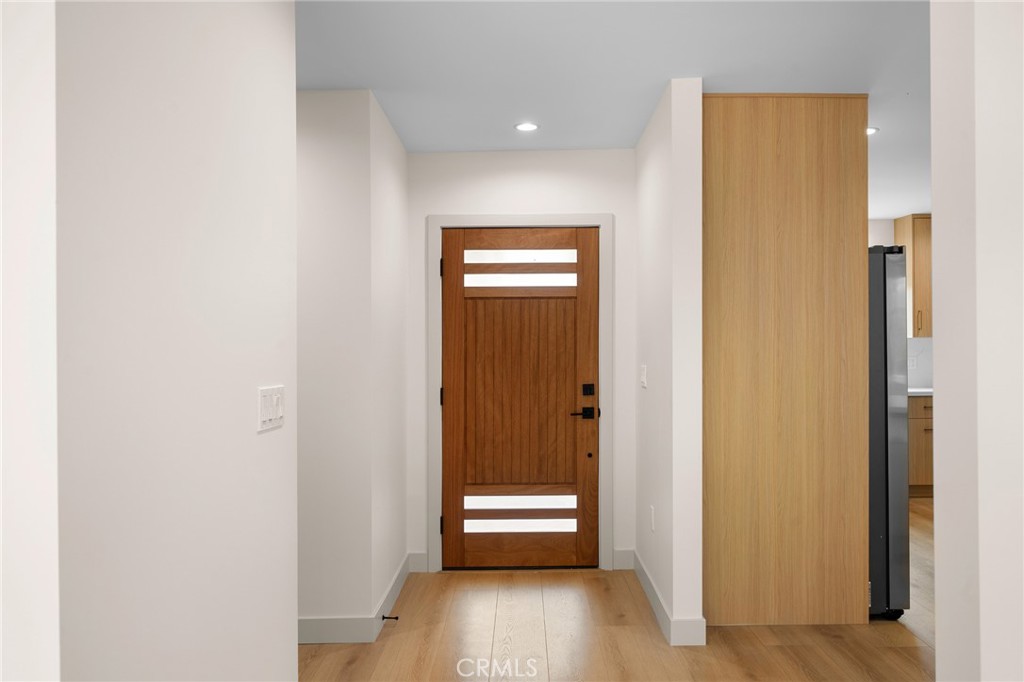 918 University Burbank, CA 91504 - Photo 4 of 30 a view of an empty room with a window