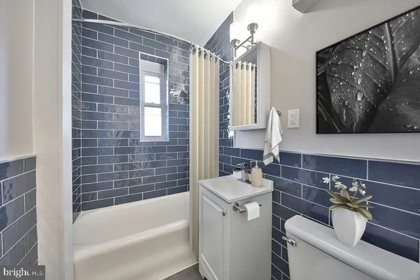 $1,245 | 4247 Locust Street, Unit 0B701, Philadelphia, PA 19104