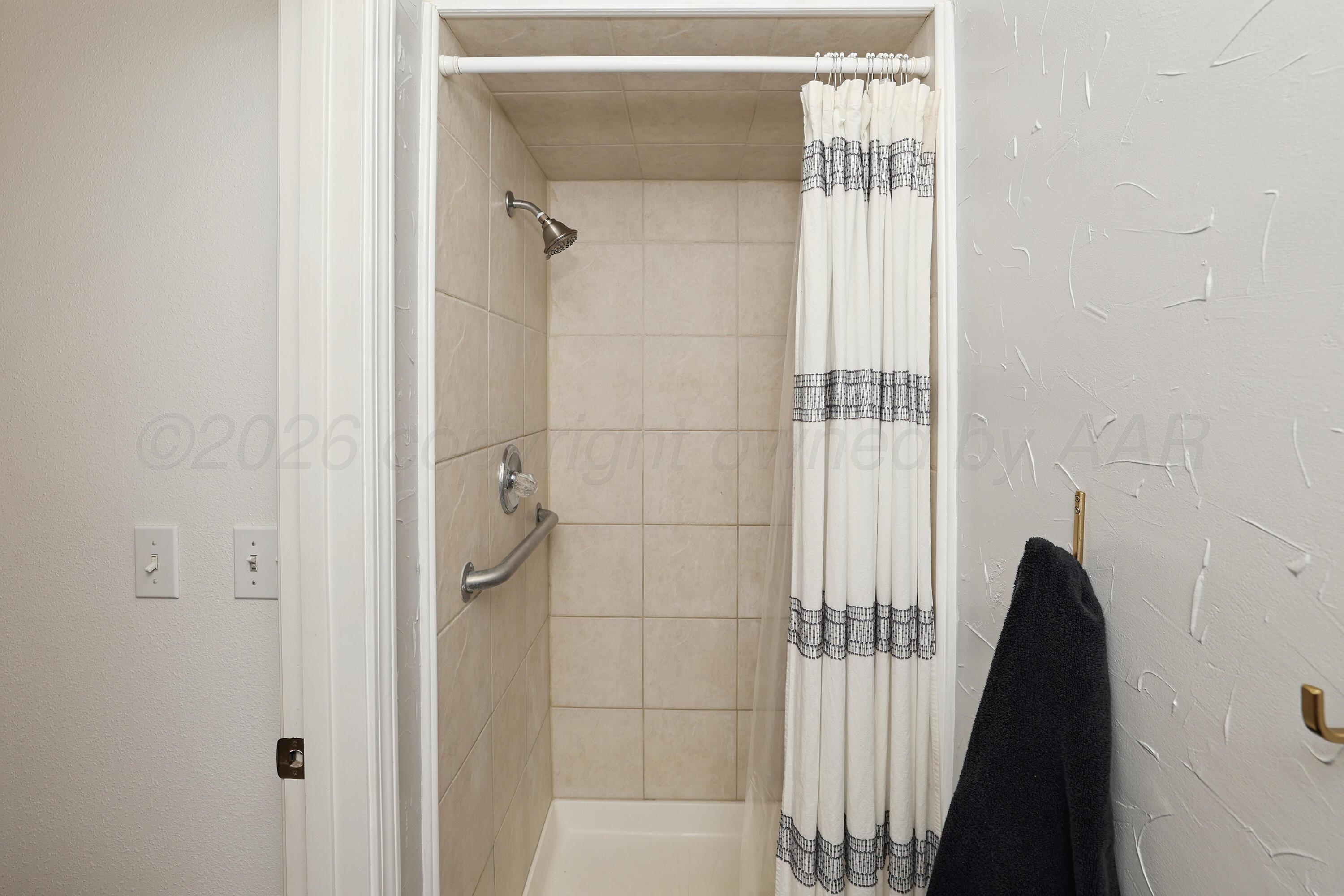 5621 White Fence Road Canyon, TX 79015 - Photo 23 of 56 23-Primary Bath Shower