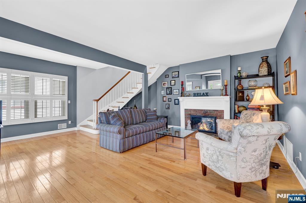 98 Maple Street Rutherford, NJ 07070 - Photo 6 of 50