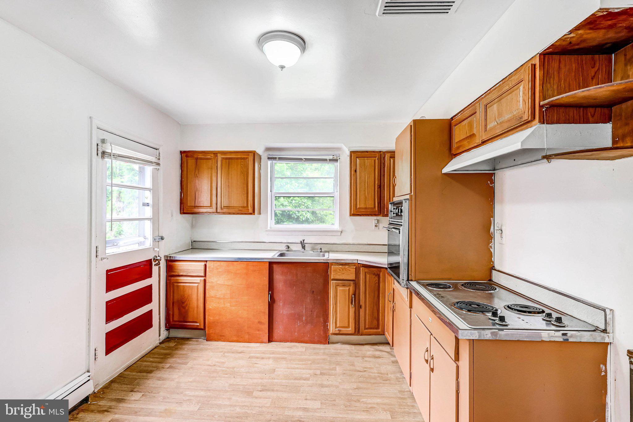 6802 Bock Road Fort Washington, MD 20744 - Photo 9 of 35