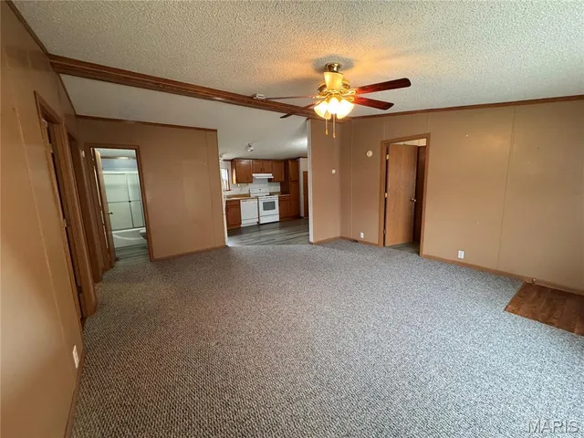 $142,500 | 6104 Woodruff Drive, House Springs, MO 63051