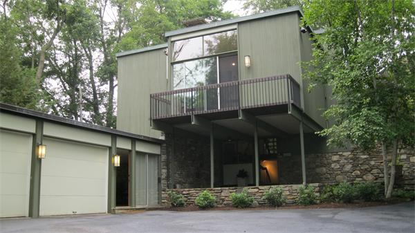 1 Oak Hill Road Worcester, MA 01609 - Photo 3 of 27 Gallery Image 3