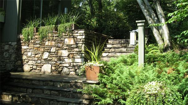 1 Oak Hill Road Worcester, MA 01609 - Photo 4 of 27 Gallery Image 4