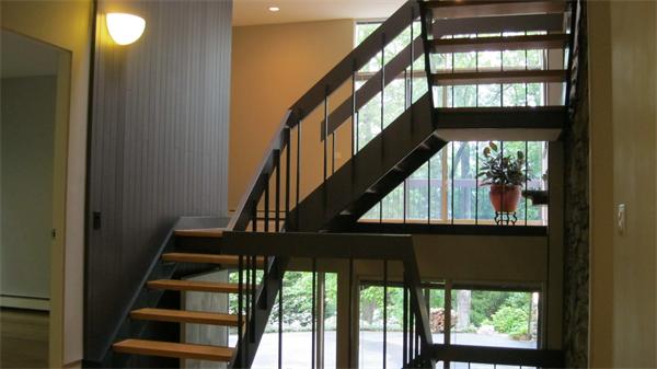 1 Oak Hill Road Worcester, MA 01609 - Photo 7 of 27 Gallery Image 7