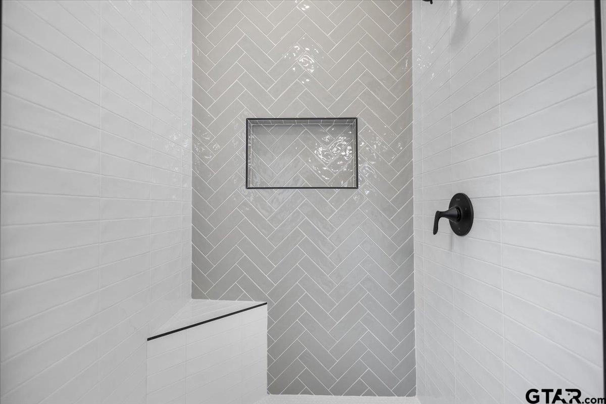 19462 Cedarpark Place Lindale, TX 75771 - Photo 28 of 48 a close view of door shower
