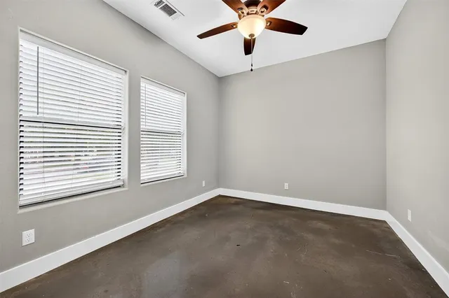 $1,525 | 211 West Murray Street, Denison, TX 75020