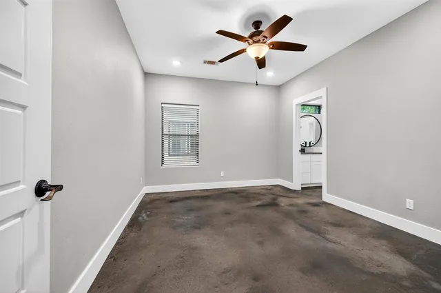 $1,525 | 211 West Murray Street, Denison, TX 75020