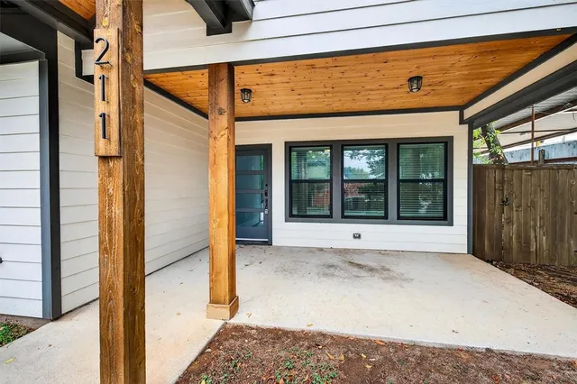 $1,525 | 211 West Murray Street, Denison, TX 75020