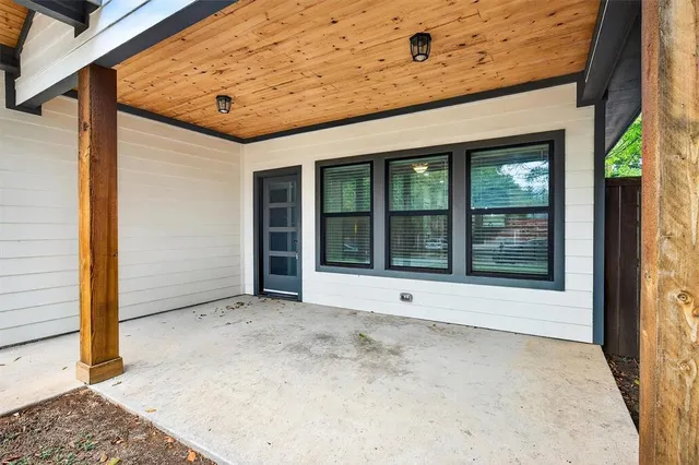 $1,525 | 211 West Murray Street, Denison, TX 75020