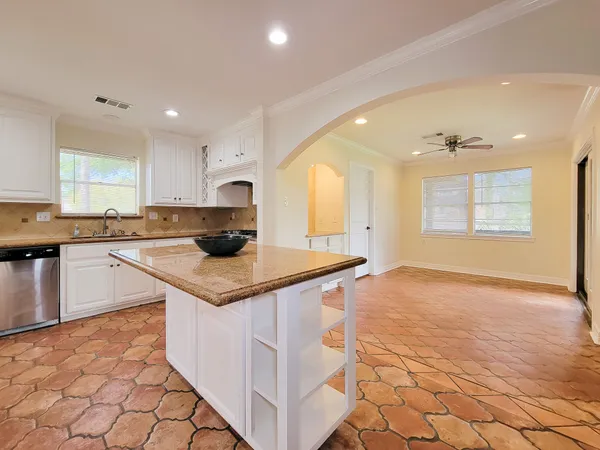 $2,950 | 18603 Point Lookout Drive, Houston, TX 77058