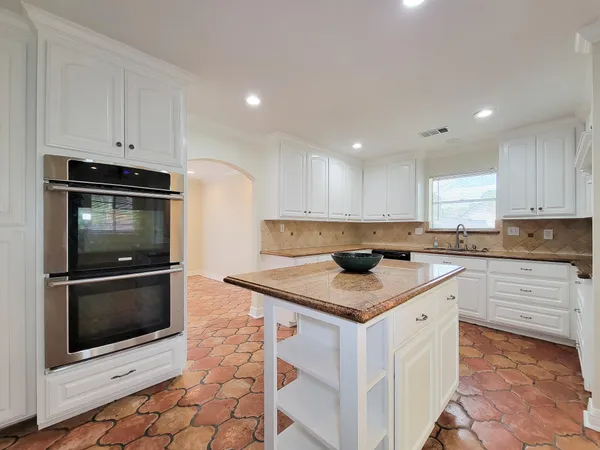 $2,950 | 18603 Point Lookout Drive, Houston, TX 77058