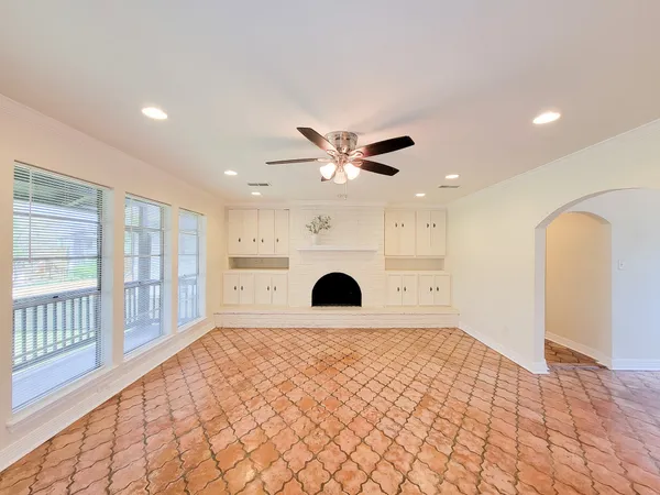 $2,950 | 18603 Point Lookout Drive, Houston, TX 77058