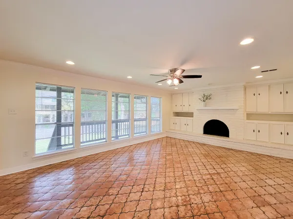 $2,950 | 18603 Point Lookout Drive, Houston, TX 77058