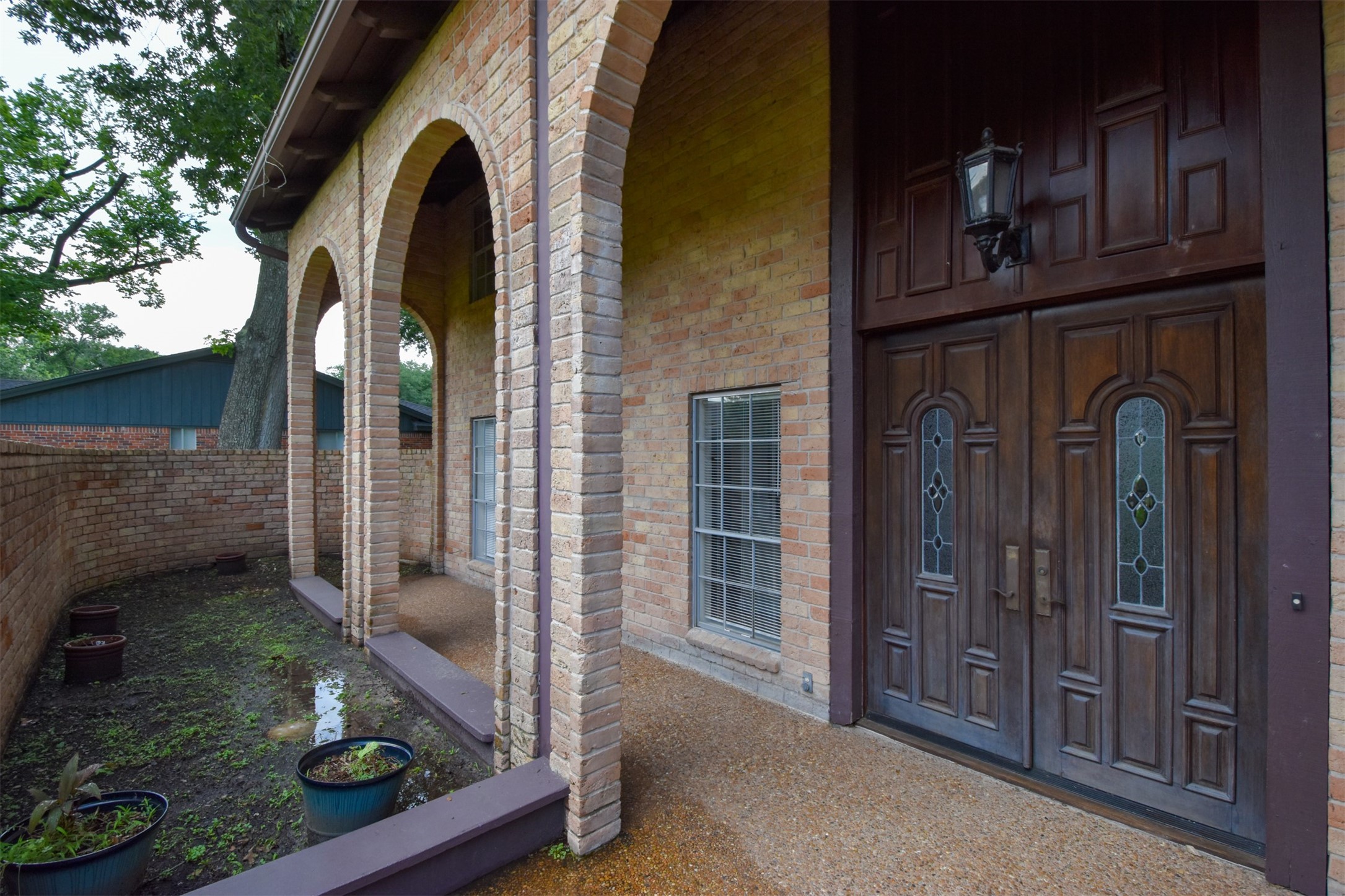 18603 Point Lookout Drive Houston, TX 77058 - Photo 2 of 31