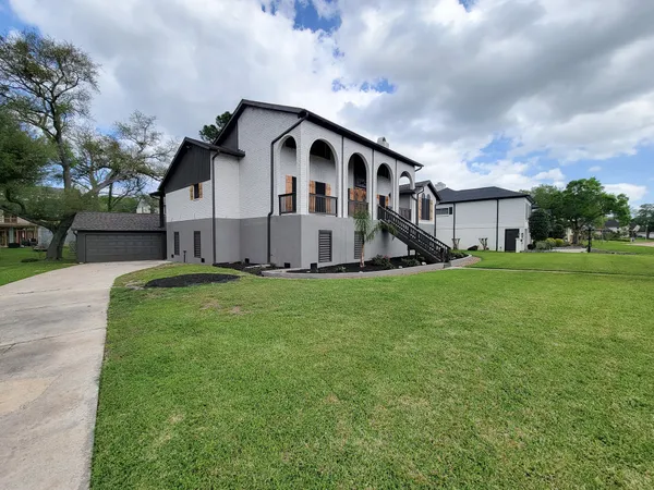 $2,950 | 18603 Point Lookout Drive, Houston, TX 77058