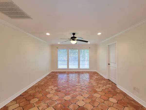 $2,950 | 18603 Point Lookout Drive, Houston, TX 77058