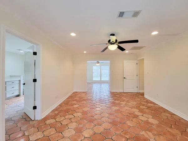 $2,950 | 18603 Point Lookout Drive, Houston, TX 77058