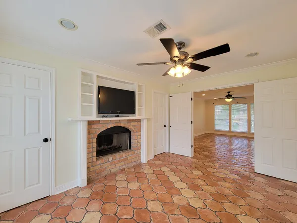 $2,950 | 18603 Point Lookout Drive, Houston, TX 77058