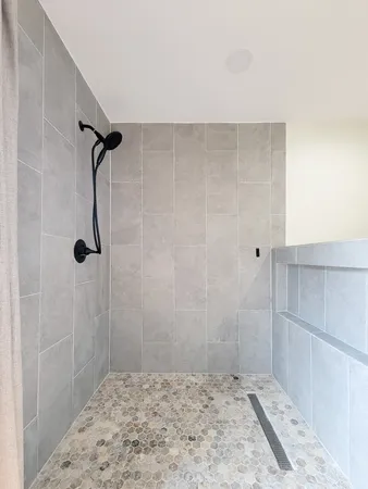 $2,950 | 18603 Point Lookout Drive, Houston, TX 77058