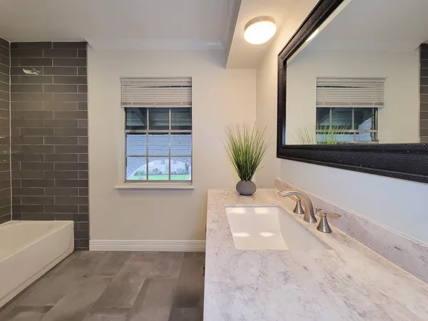 $2,950 | 18603 Point Lookout Drive, Houston, TX 77058