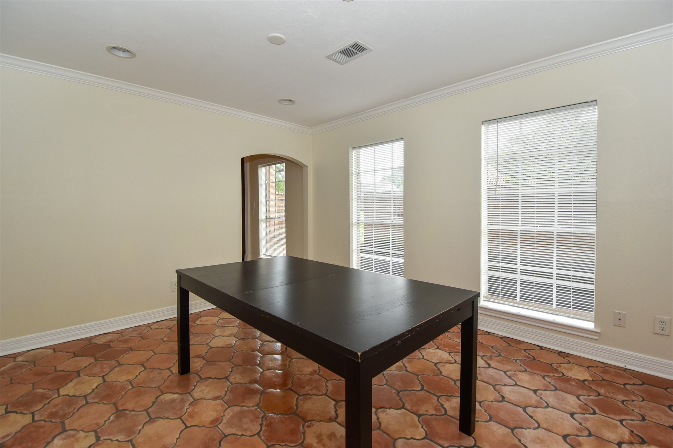 18603 Point Lookout Drive Houston, TX 77058 - Photo 5 of 31