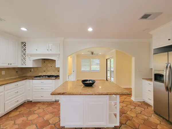 $2,950 | 18603 Point Lookout Drive, Houston, TX 77058