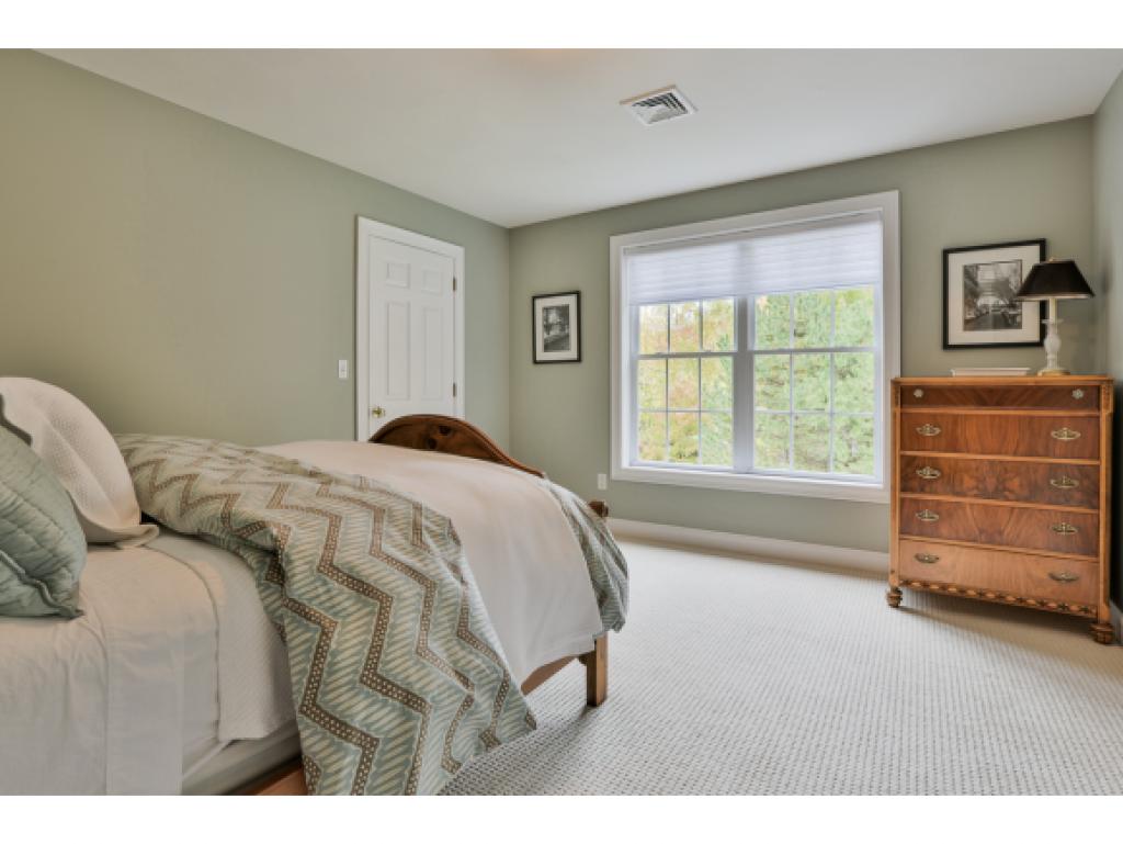 11 Easy Street Windham, NH 03087 - Photo 26 of 36
