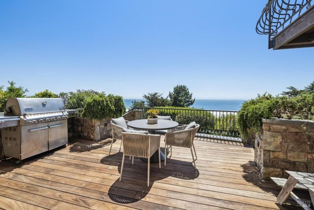 $6,498,000 | 3275 Shoreline Highway, Stinson Beach, CA 94970