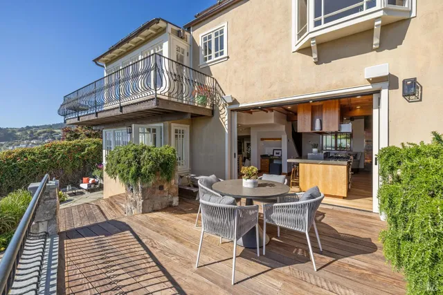 $6,498,000 | 3275 Shoreline Highway, Stinson Beach, CA 94970