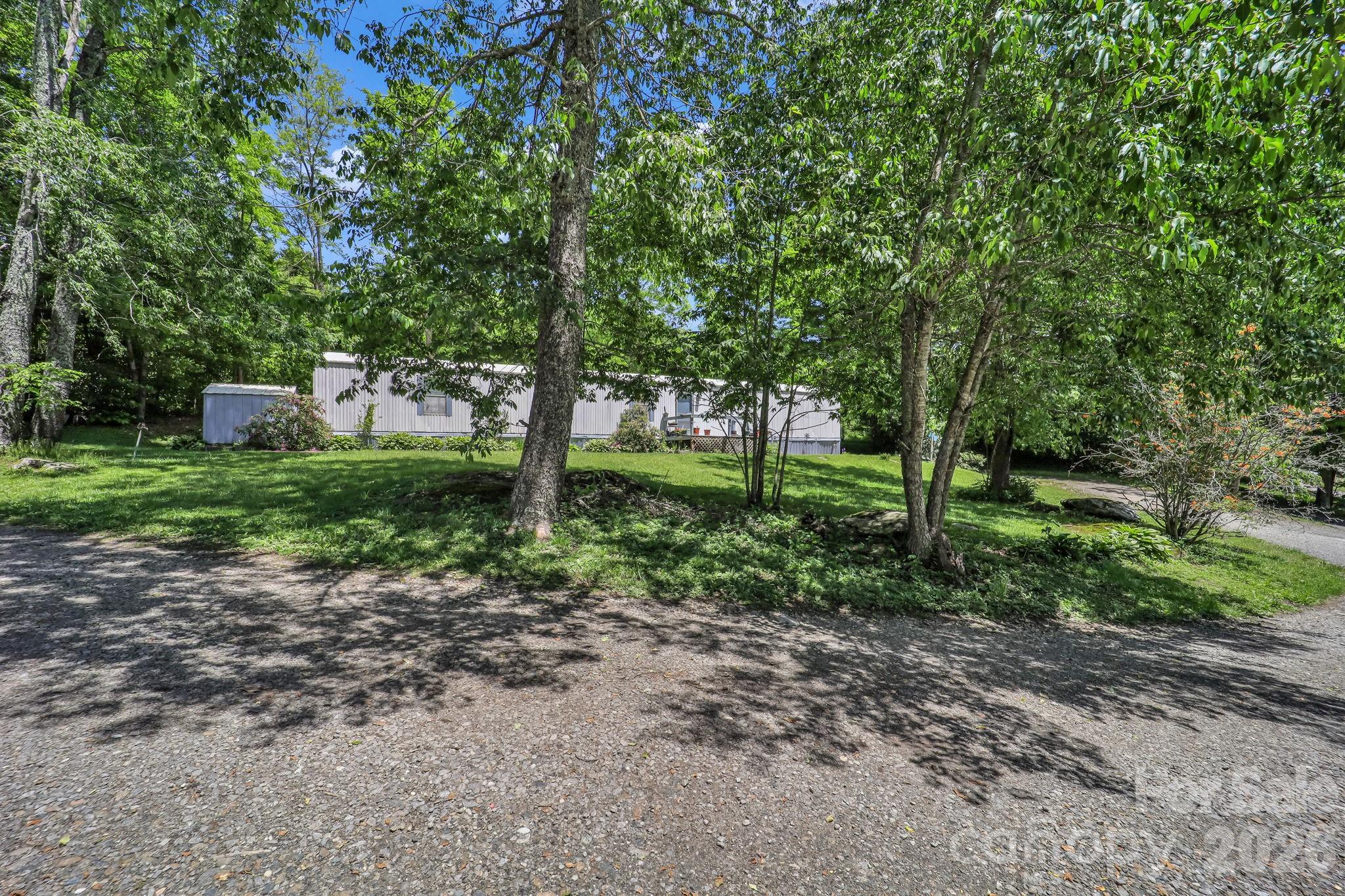 30 Little Rock Road Newland, NC 28657 - Photo 9 of 39