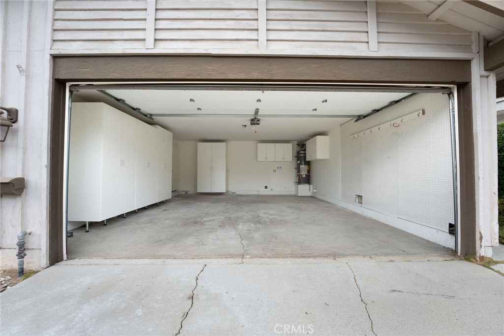 46 Cedar Tree Lane Irvine, CA 92612 - Photo 28 of 44 a view of a garage