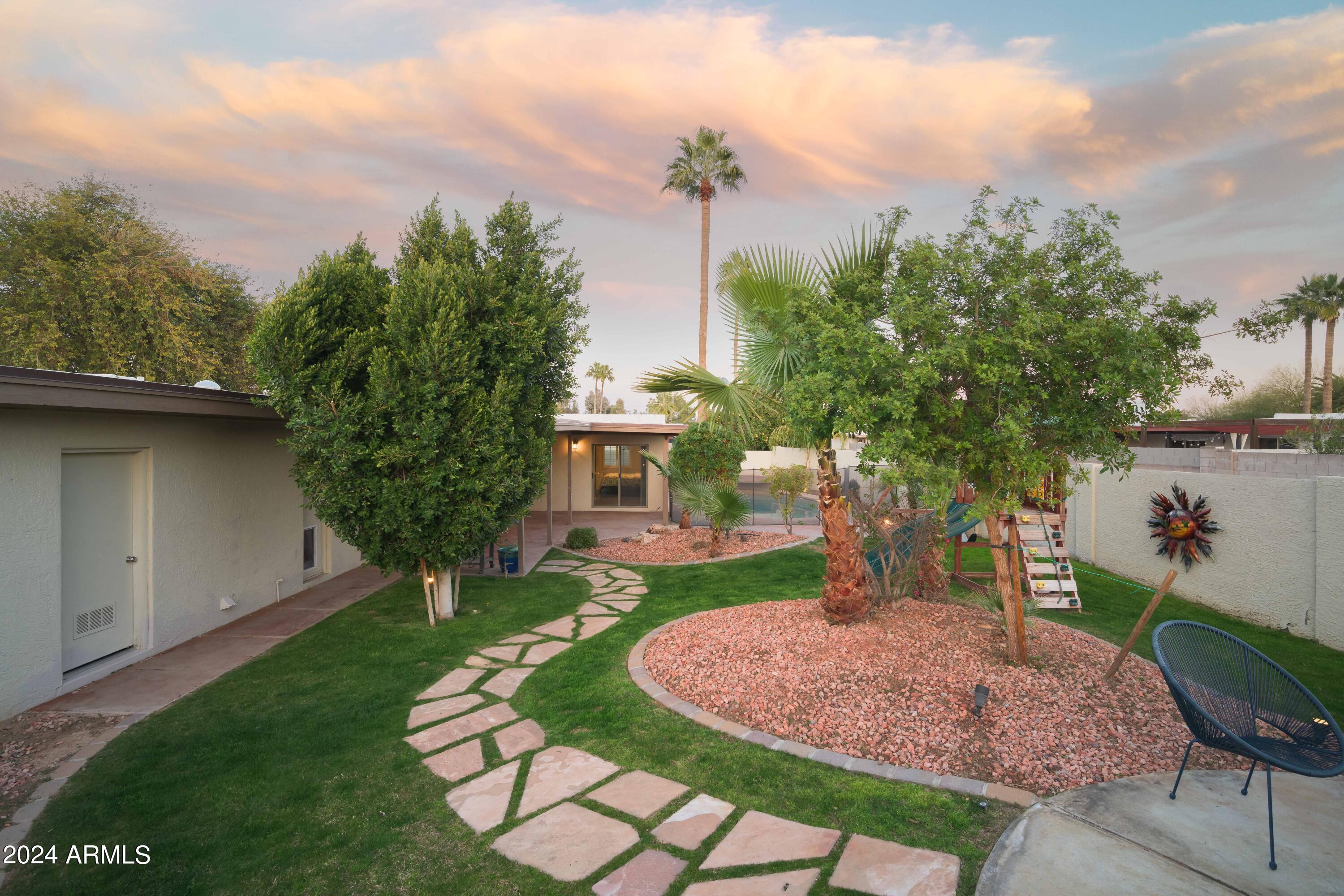 3525 East Cochise Road Phoenix, AZ 85028 - Photo 25 of 29 Backyard